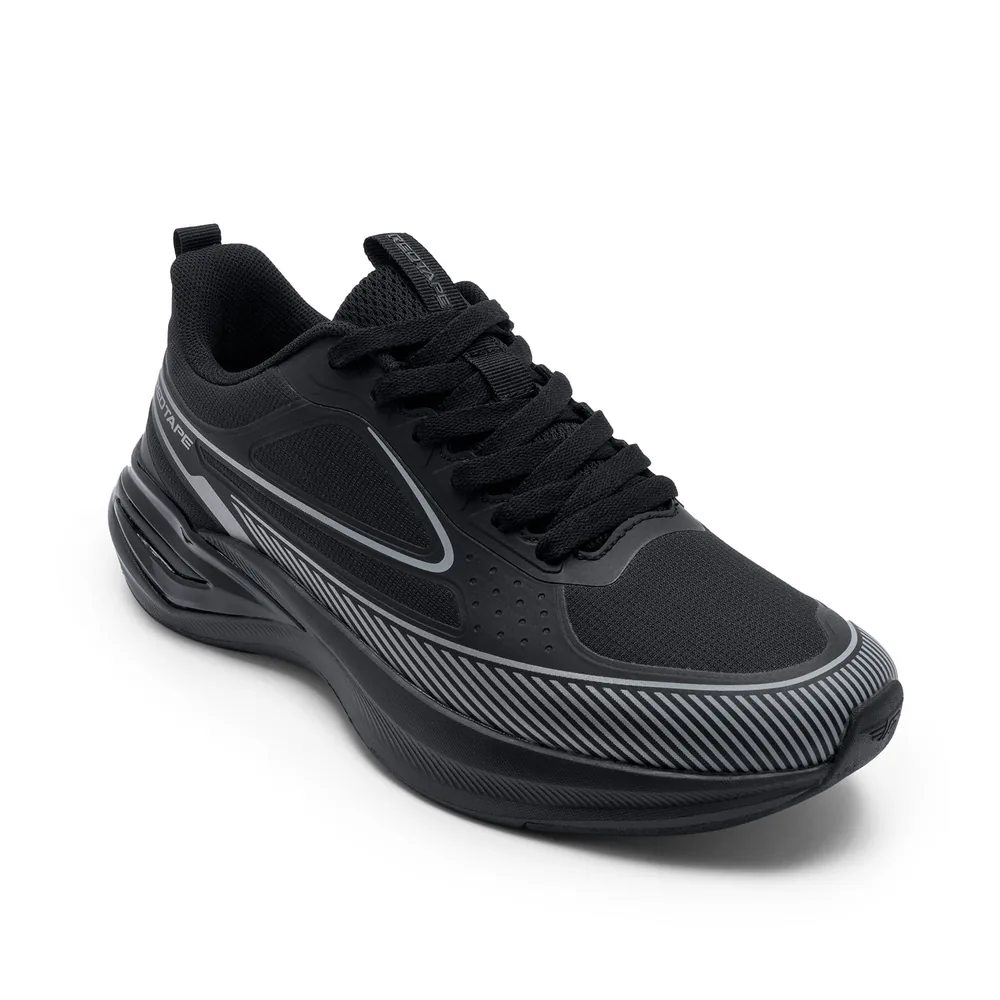 Red Tape Low Cut Sports Shoes for Men in Black, men's sports shoes — angled front view